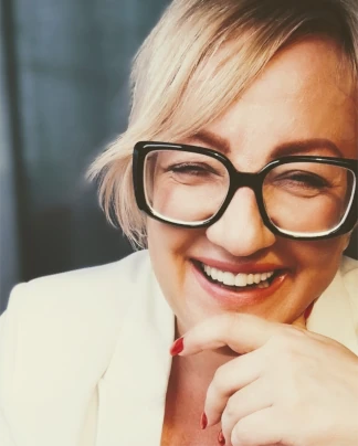 Zdjęcie Sylwii Polus-Pompa zkadrowane na twarz